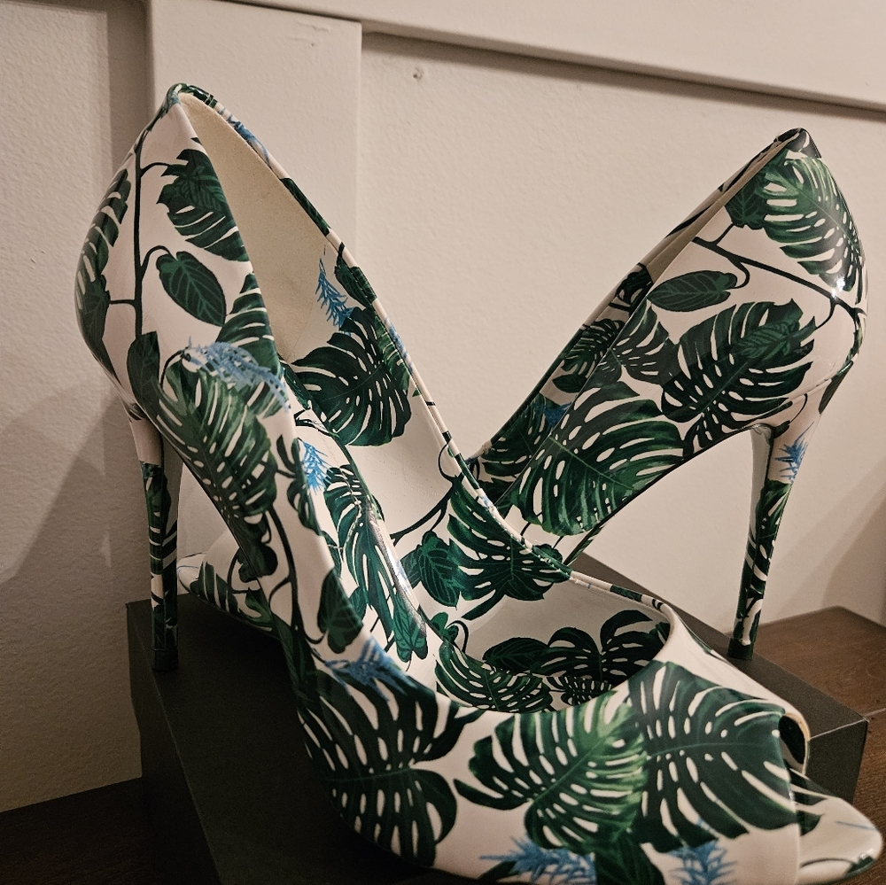Size 11 Green and white  floral shoes